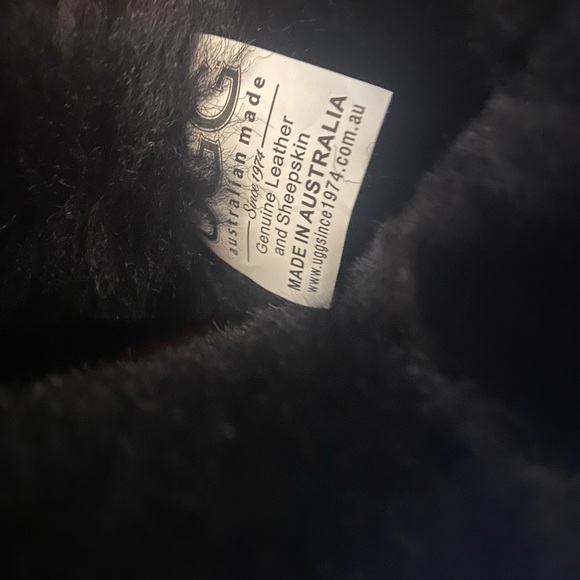 NWT UGG Burleigh Button Mini Natural Black Australian Sheepskin Boots - Picture 14 of 15